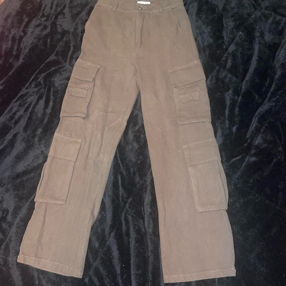 Rumours chocolate brown cargo pants 
Size xxs